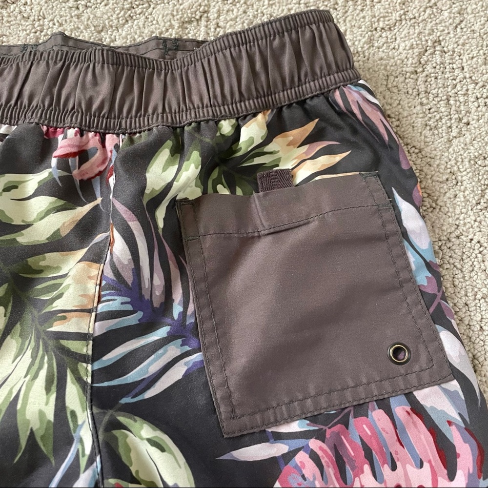 🌴 Gymboree 5-6 Year Swim Trunks - Picture 4 of 7